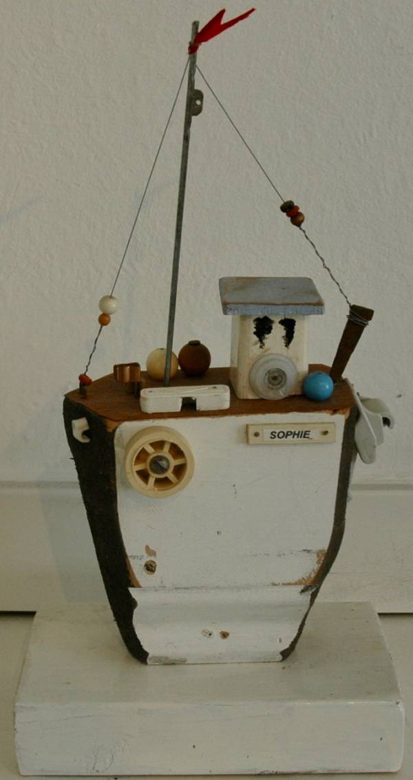 - a Sculpture by Bernard Jones, measuring 31 x 16 cm (H x W) £48